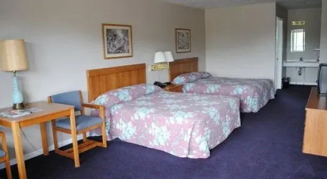 Walloon Lake Lodge, Prenota Hotel Boyne City 