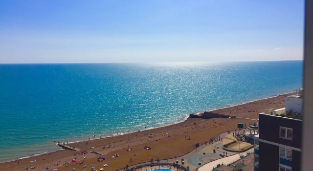 Номер Standard Пентхаус с 2 комнатами с балконом и с видом на море Isabella Penthouse 15th Floor, Seafront