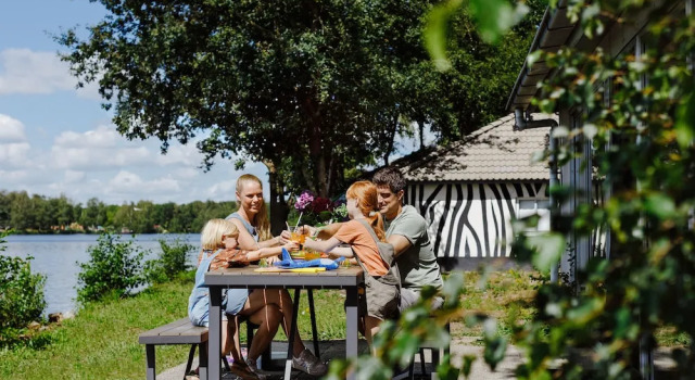 Бунгало с 3 комнатами Lake Resort Beekse Bergen