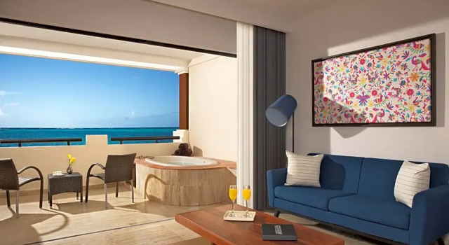 Preferred Club полулюкс oceanfront Dreams Sapphire Resort & Spa