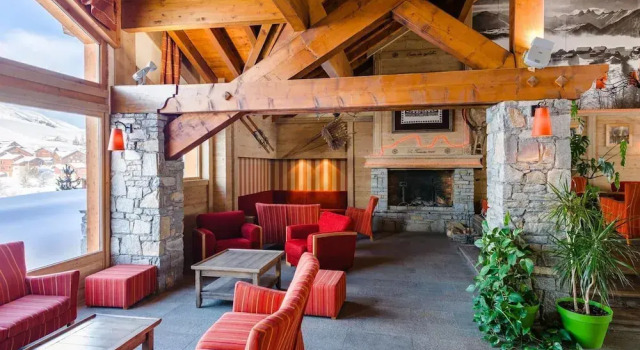 Апартаменты Comfort Spacious Apartment 500 m. From the Slopes of Les Sybelles