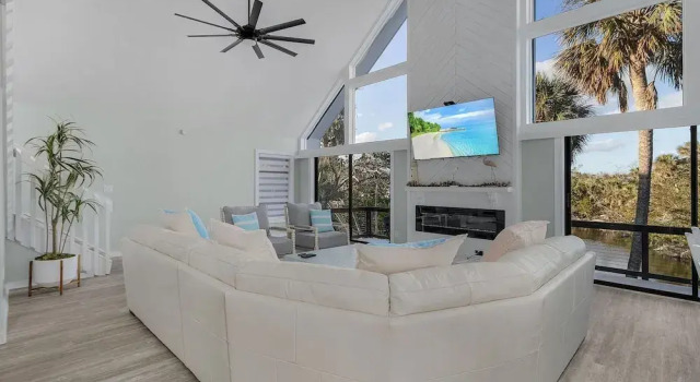 245 Nature View Ct Upper 3 Bedroom Home, Забронировать Отель Отели в центре Форт-Майерс-Бич, в центре