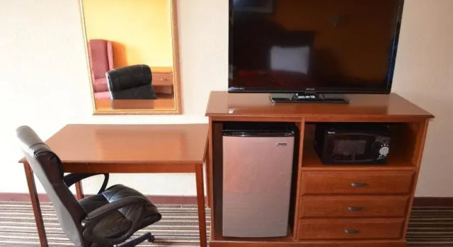 Royal Inn Greenville, Забронировать Отель Гринвилл Dallas - Fort Worth Metropolitan Area, рядом с Муниципальное поле для гольфа McQuinney Howell в парке Райт