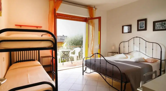 Appartamenti Casa Nina, Prenota Hotel Hotel a Veneto con parcheggio, Parcheggio