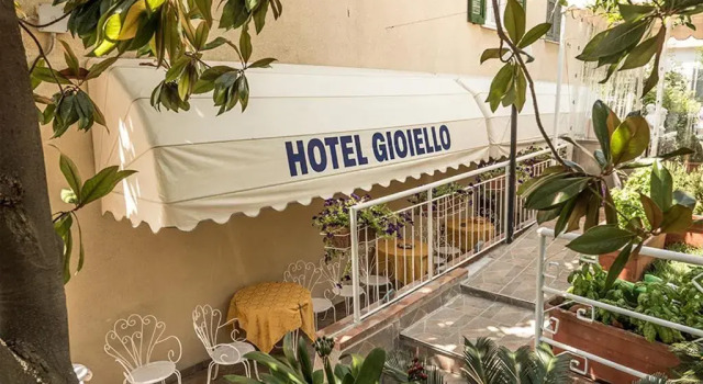 Bed and Breakfast Gioiello, Забронировать Отель Отели в центре Челле-Лигуре, в центре