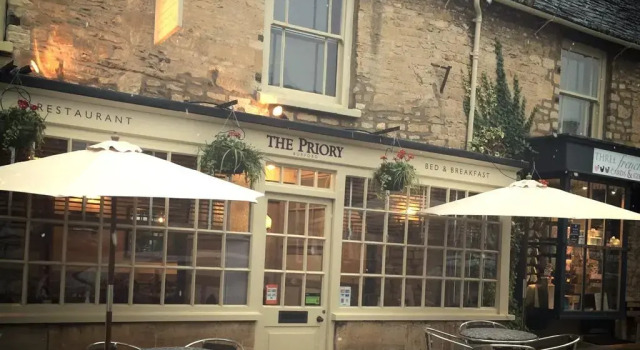 Priory Tearooms Burford with Rooms, Забронировать Отель Отели в центре Берфорд, в центре
