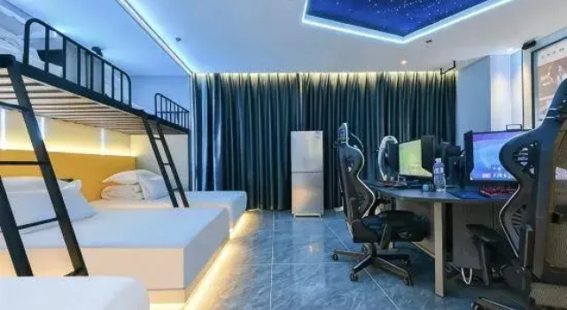 Кровать в общем номере Turandot E-sports Movie Homestay