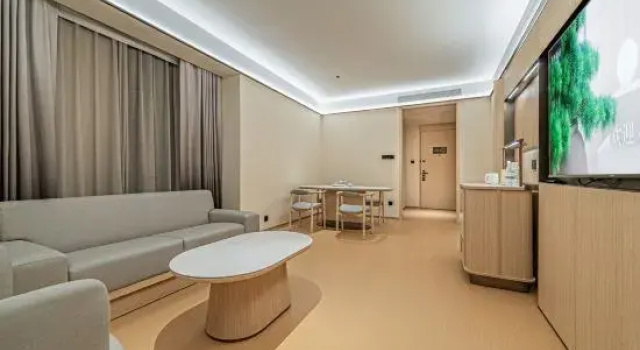 Семейный люкс Quanjij Hotel (Xi'an Textile City Banqiao Ecological Wetland Park Branch)