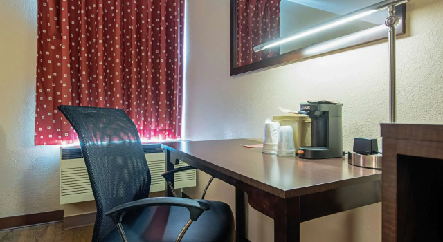 Четырёхместный номер Standard Econo Lodge Buckley Bonney Lake