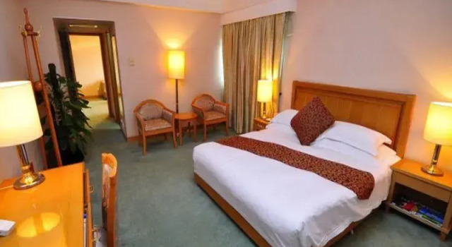 Люкс Business Kunming Wei Long Hotel