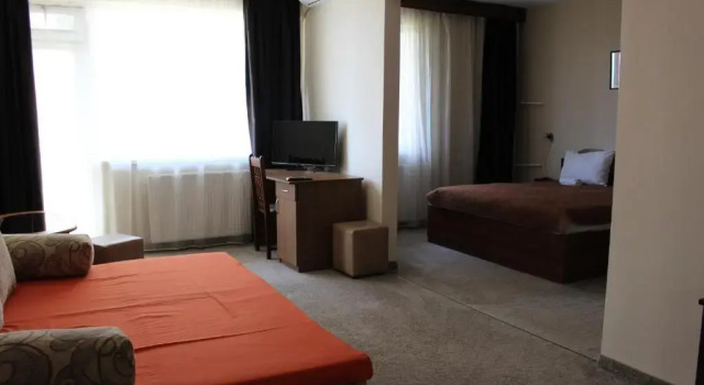 Полулюкс Park Hotel Ivailo
