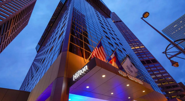 Hilton Denver City Center, Buchen Sie Hotel Hotels in Denver mit Pool, Schwimmbad