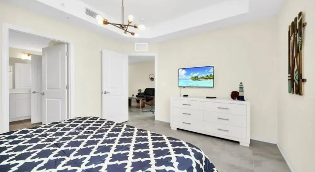 3131 PD - Luxury 3-bed Condo in Storey Lake Resort