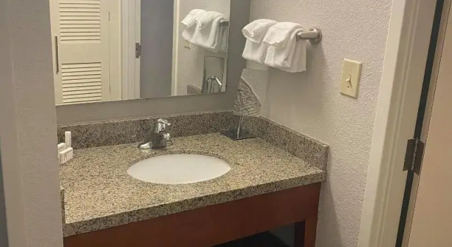 Двухместный номер Standard Courtyard by Marriott Newport News Yorktown