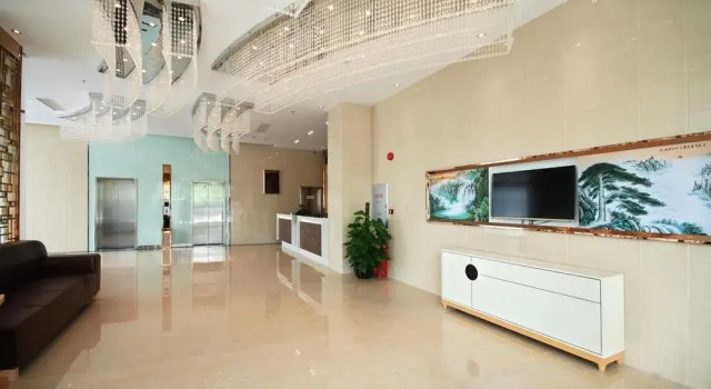 Longquan Xuri Hotel, Boek Hotel Hotels in Guangdong met parkeren, Parkeren