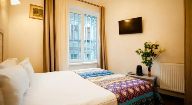 Freedom Square Apart Hotel