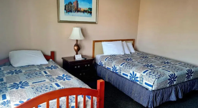Полулюкс Regal Inn Hampton Beach