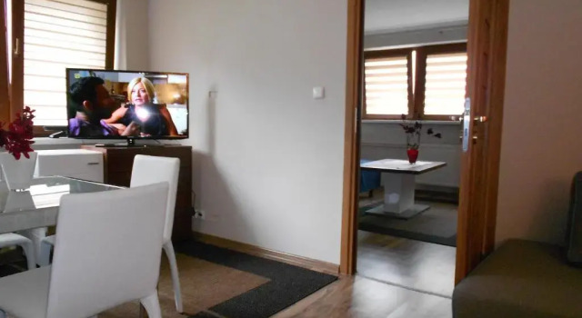 Gimnazjalna 5 - Apartamenty i pokoje w Centrum Zakopanego, Book Apartment Hotels in Tatras with Parking, Parking