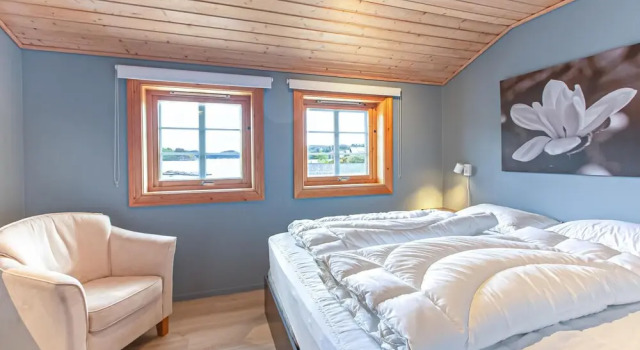 Nice Home in Farsund With 5 Bedrooms and Wifi, Book Hotel Farsund 
