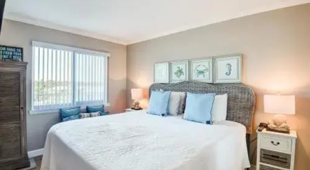 Beachcrest 0401