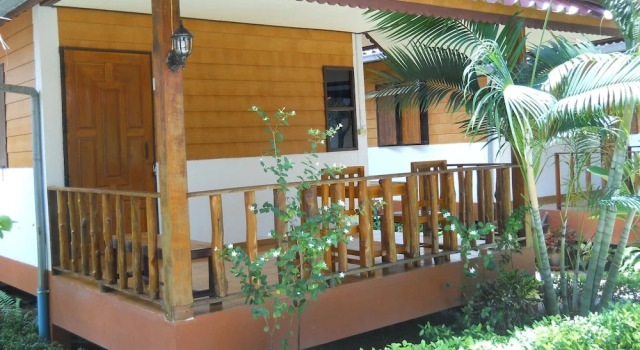 Бунгало с балконом 4T Guesthouse