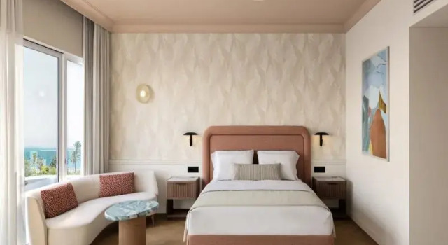 Люкс с балконом и с видом на море Louis Imperial Beach