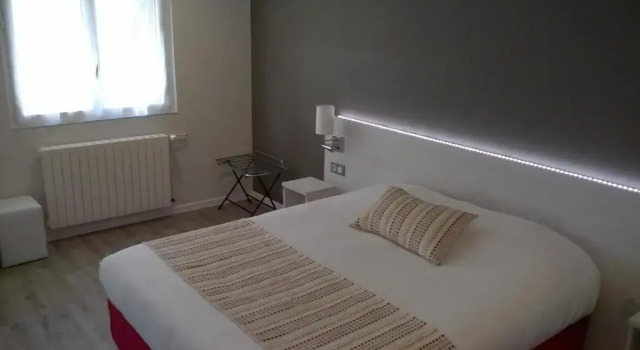 Люкс Superior Contact Hôtel du Cerf