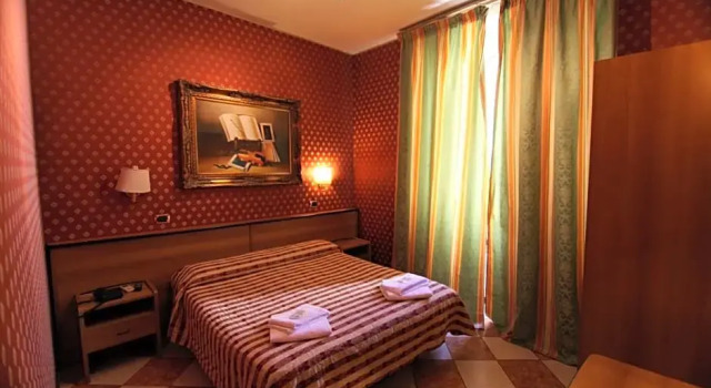 Номер Superior Hotel Hollywood