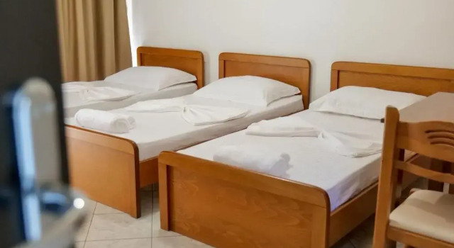 Трёхместный номер Standard с видом на сад Hotel Emblem