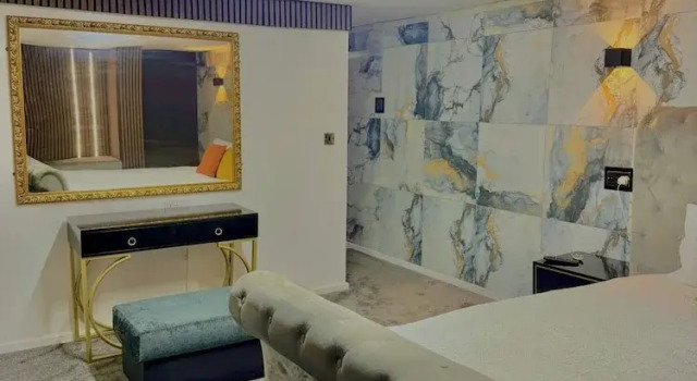 1-bed Apartment - Sleeps 2, Wifi & Central, Varaa Huoneisto Asunnot kohteessa Merseyside, Huoneisto