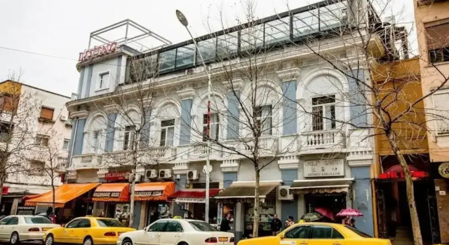 Living Hotel
