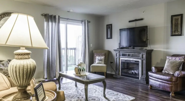 Vinyards 2954 Unit 5 3 Bedroom Condo, Забронировать Отель Отели Table Rock Lake с парковкой, Парковка