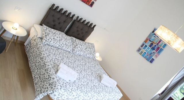Апартаменты Deluxe c 1 комнатой с балконом и с видом на город Casa Mia - NO Reception