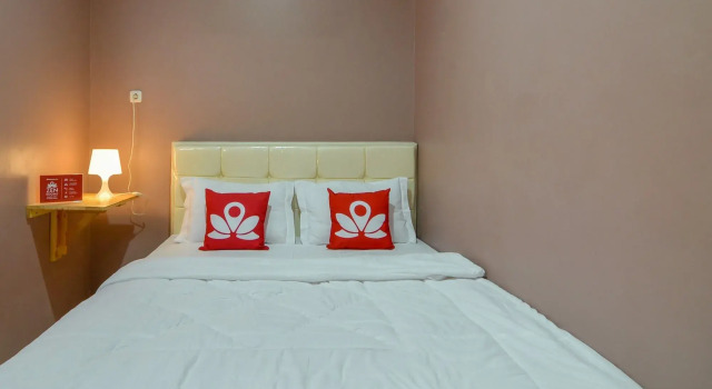 ZEN Rooms Basic Meruya Selatan