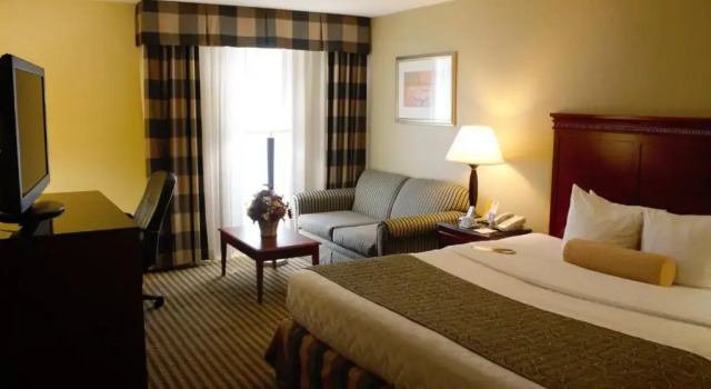 Номер Standard Best Western Plus Bridgeport Inn