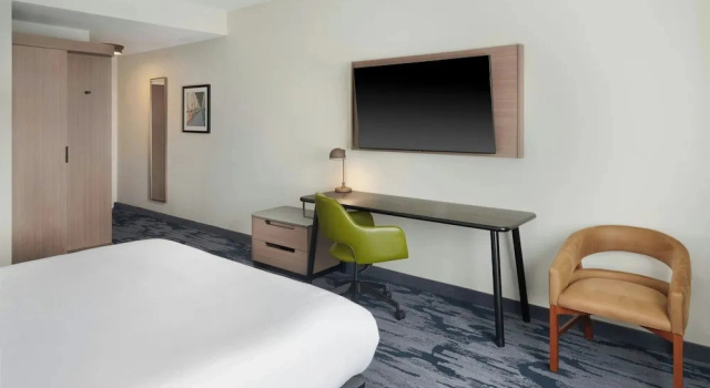 Четырёхместный номер Standard Fairfield by Marriott Inn & Suites Columbus