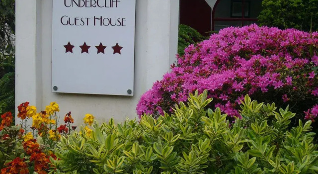 Undercliff Guest House, Buchen Sie Pension Trinity Großbritannien