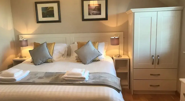 Двухместный коттедж Stable Court Apartments