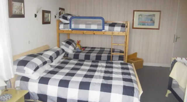 Lenard Charles Bed & Breakfast