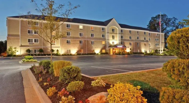 Кровать в общем номере Candlewood Suites Bowling Green by IHG