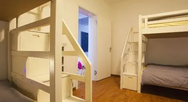 Кровать в общем номере (мужской номер) Dali Ancient Town No. 204 Ideal Youth Hostel