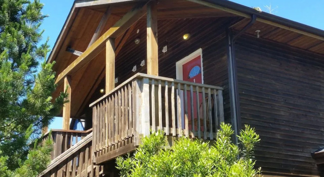 Reef Point Cottages, Забронировать Отель Отели Уклуэлет 3 звезды, рядом с Huu-Mees-Ma-As Native Art Gallery, 3*