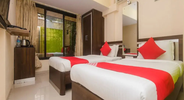 OYO 1453 Hotel Daisy Residency, Забронировать Отель Отели штата Махараштры 3 звезды, 3*