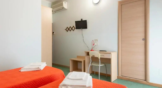 Двухместный номер Standard с балконом Hotel Olympic