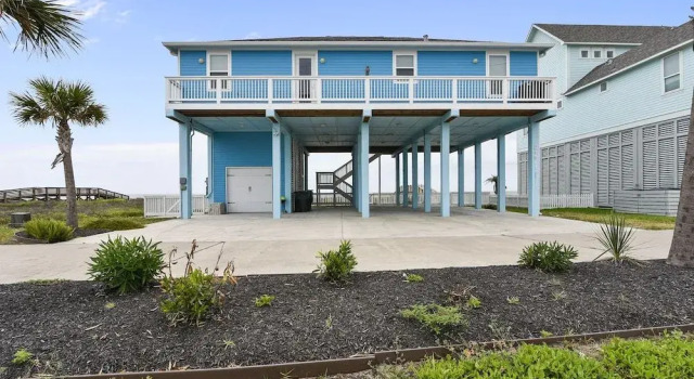 Honu Beachfront by Ryson Vacation Rentals, Rezerwuj Dom wakacyjny Wille w Houston, Willa