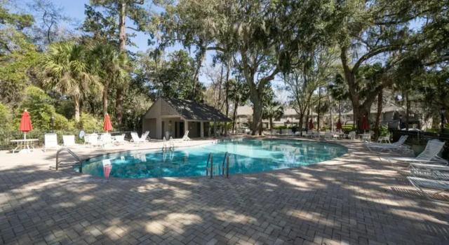 144 The Greens 1 BR Shipyard Golf Condo