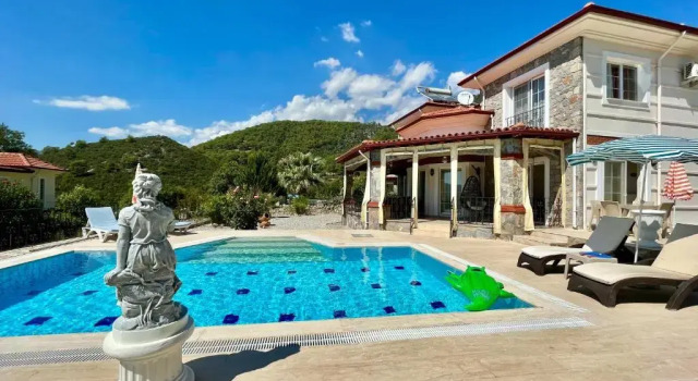 Вилла Private Pool - Private 1000m2 Garden, 4 Bedroom - 3 Bathroom - 8 Person, DETACHED Villas, Unlimited WiFi - Free Parking