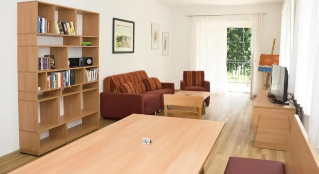 Апартаменты Цокольный этаж с балконом Apartmenthaus Nina
