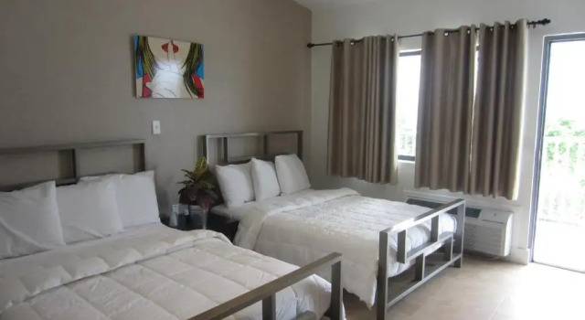 Четырёхместный номер Standard Shalimar Motel