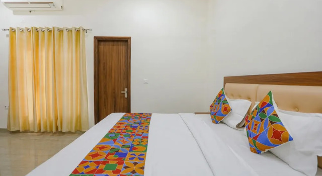 Fabhotel Grihum